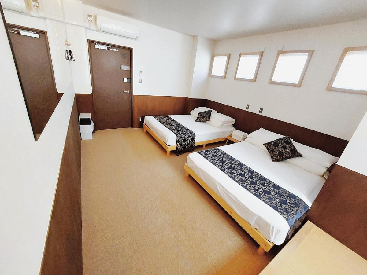 Poly 2 Namba Apartment *